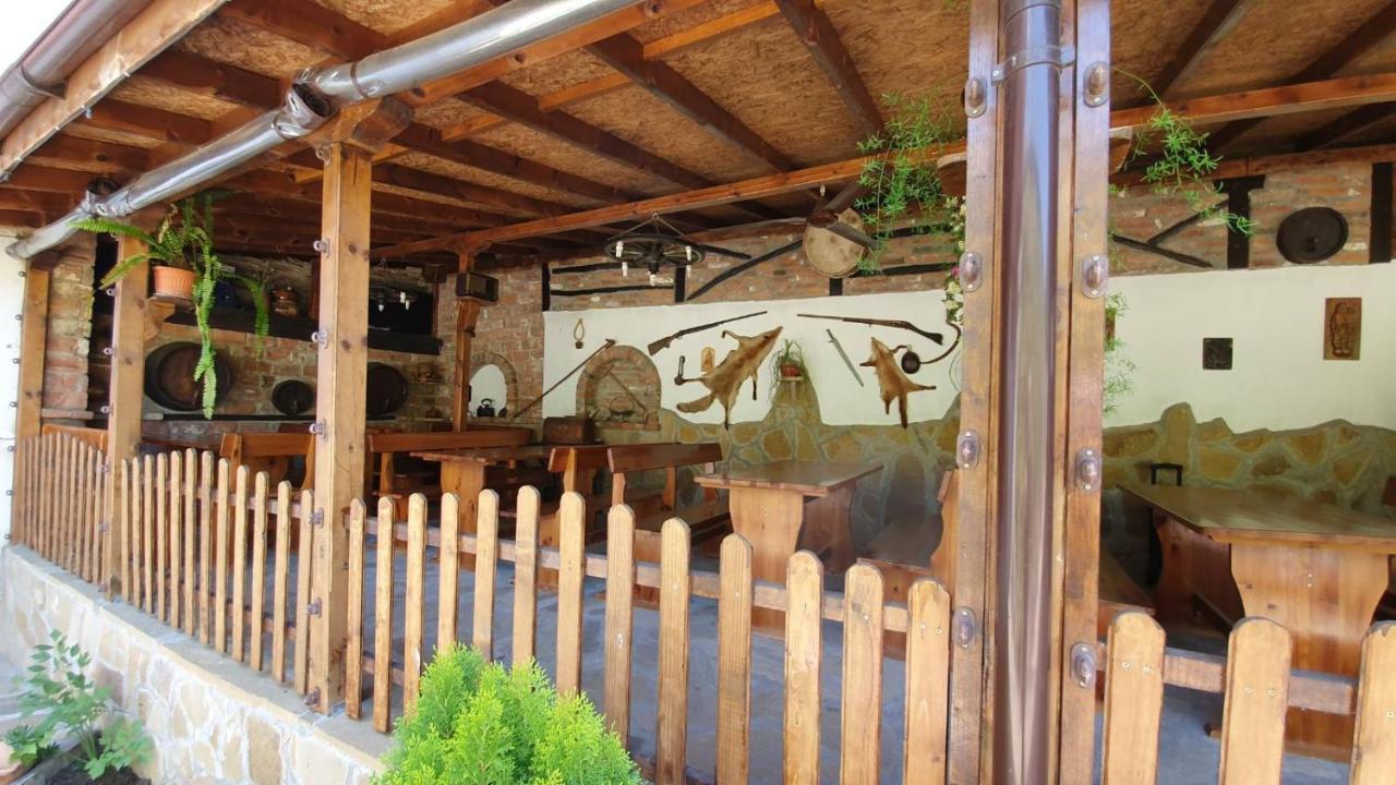 Marianas Guesthouse 오브조르 외부 사진