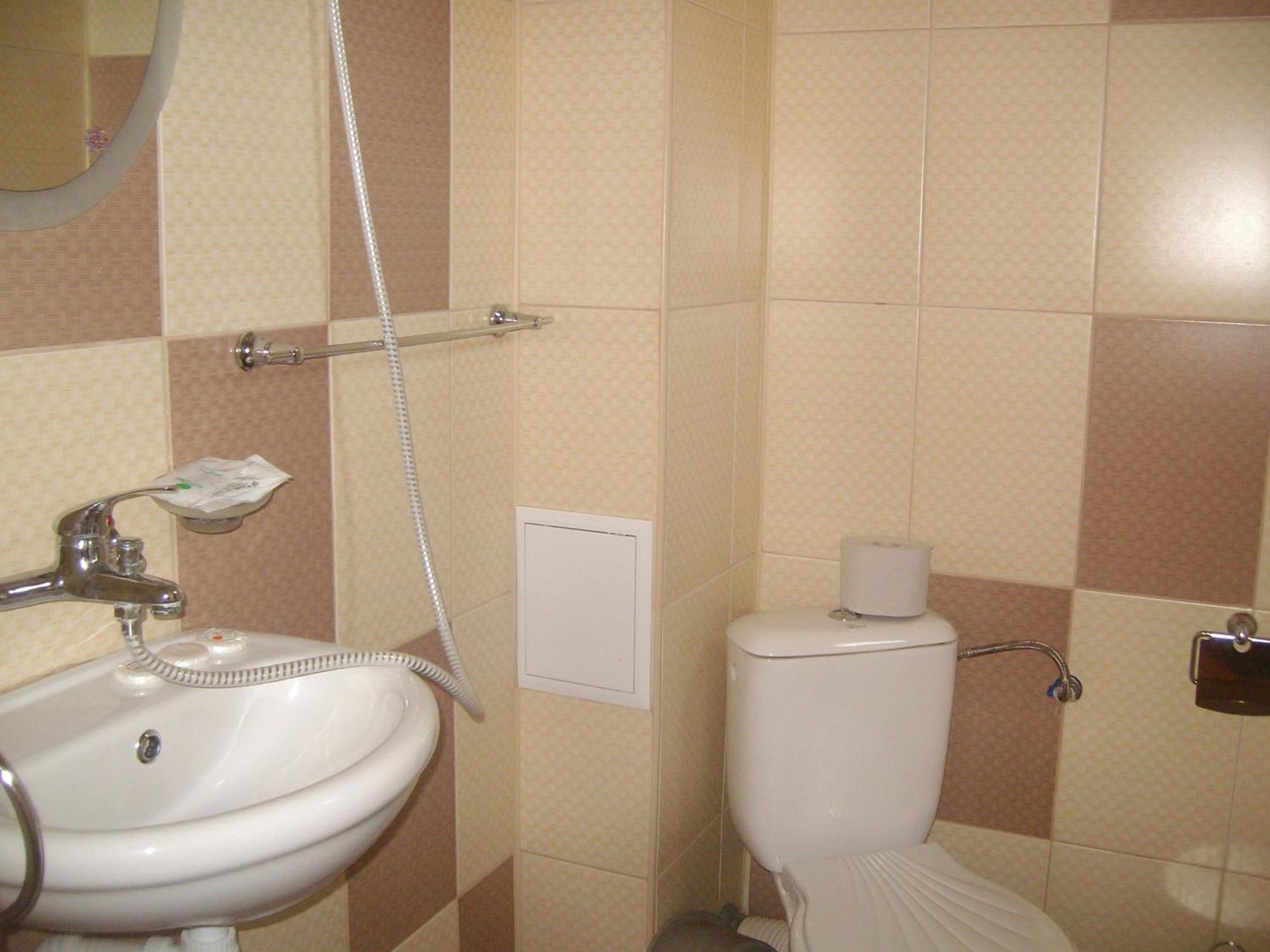 Marianas Guesthouse 오브조르 외부 사진