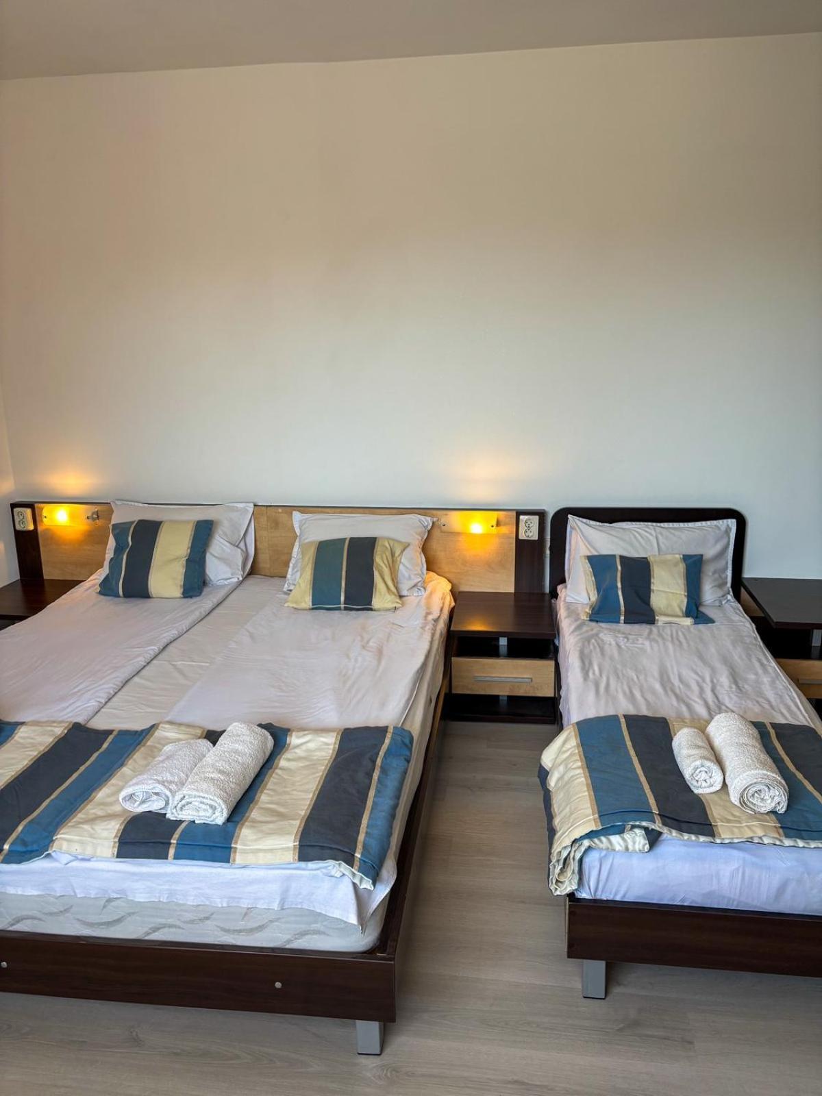 Marianas Guesthouse 오브조르 외부 사진
