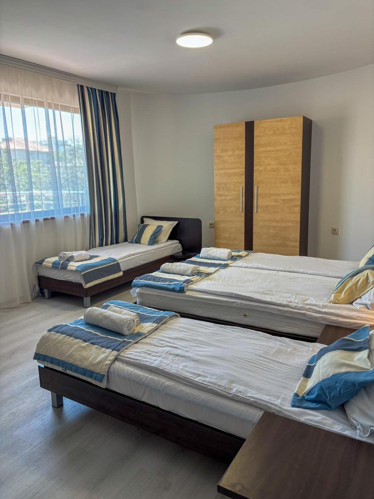Marianas Guesthouse 오브조르 외부 사진